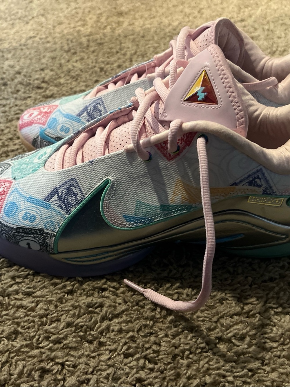 Nike LeBron currency men’s 12 NEW RARE